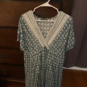 BloomChic Blue and White Floral Midi Dress